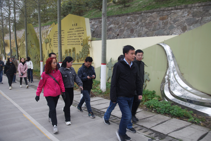 ce73de0b1e3b46eba52825dbfc2b970e.jpg